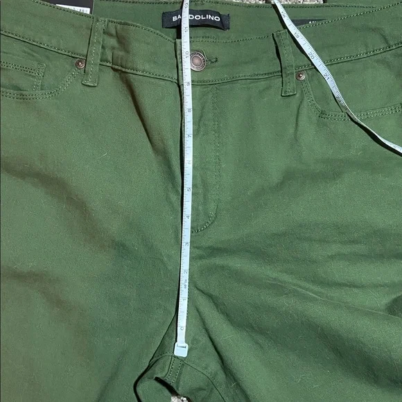 Bandolino Amy Straight Leg Rifle Green Jeans NWT - Picture 6 of 9